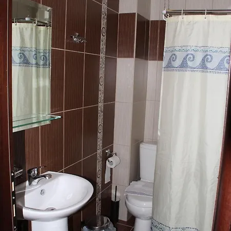 Viktoria Hotel *